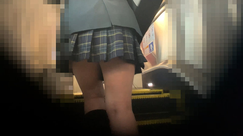 【h_1580kamich00008】電車で痴漢中出しレイプされる女子高生のエロ画像3